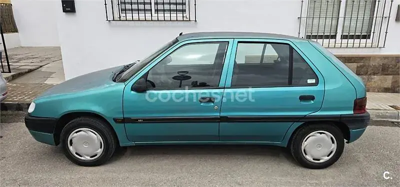 Usado Citroën Saxo 60 CV (44 kW) 1997 Verde Utilitario