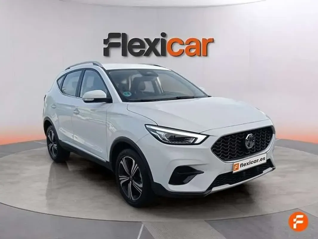 Usado MG ZS Comfort 116 CV (85 kW) 2025 Blanco SUV