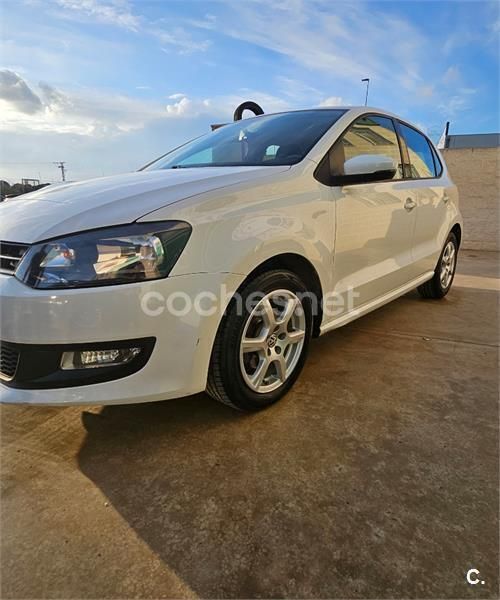 Blanco Usado 2010 VW Polo Advance Berlina | 7990 € (Un poco caro) - Imagen 1/4