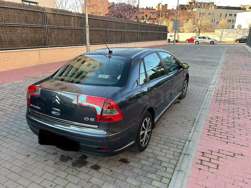 Usado Citroën C5 VTR Sport 110 CV (80 kW) 2006 Gris / plata Berlina