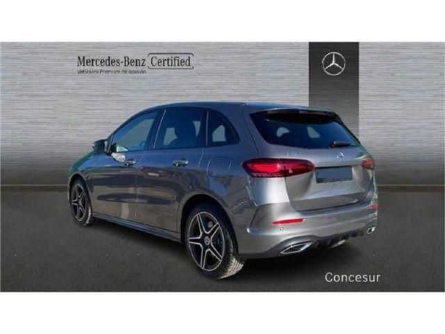 Usado Mercedes B250e AMG line 218 CV (160 kW) 2024 Gris montaña Monovolumen