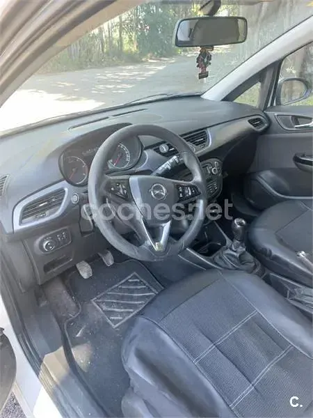 Używany Opel Corsa Expression 75 KM (55 kW) 2018 Biały Hatchback