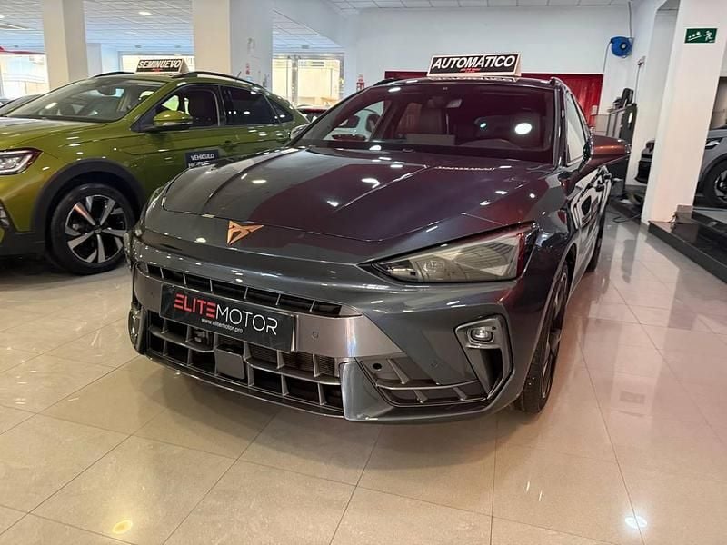 Usado Cupra Leon 150 CV (110 kW) 2025 Gris Familiar