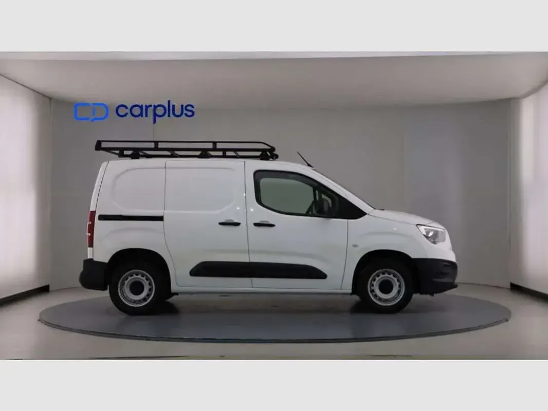 Usado Opel Combo 102 CV (75 kW) 2022 Blanco Monovolumen