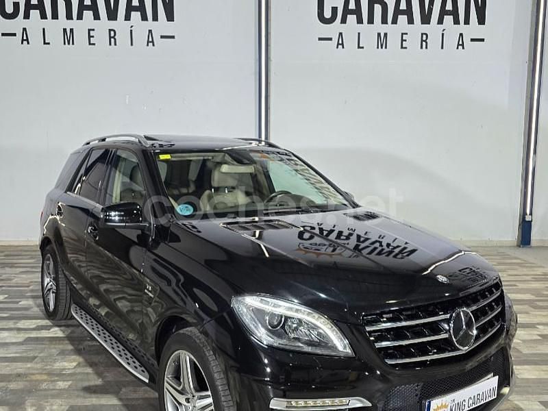 Negro Usado 2012 Mercedes ML63 AMG AMG SUV | 39.990 € (Precio justo) - Imagen 1/4