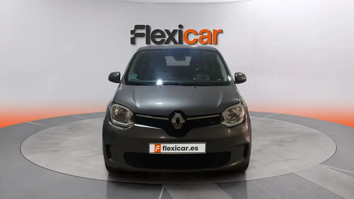 Usado Renault Twingo Zen 60 kW (82 CV) 2021 Gris Utilitario