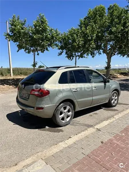 Usado Renault Koleos Privilege 150 CV (110 kW) 2008 Marrón SUV