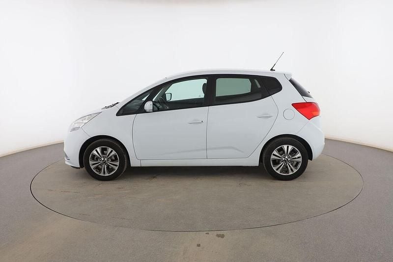 Usado Kia Venga 90 CV (66 kW) 2015 Blanco Utilitario