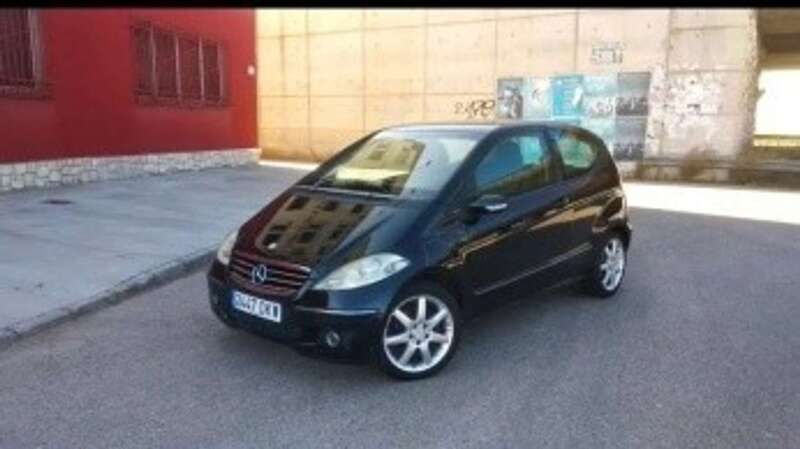 Usado Mercedes A200 139 CV (102 kW) 2005 Negro Utilitario