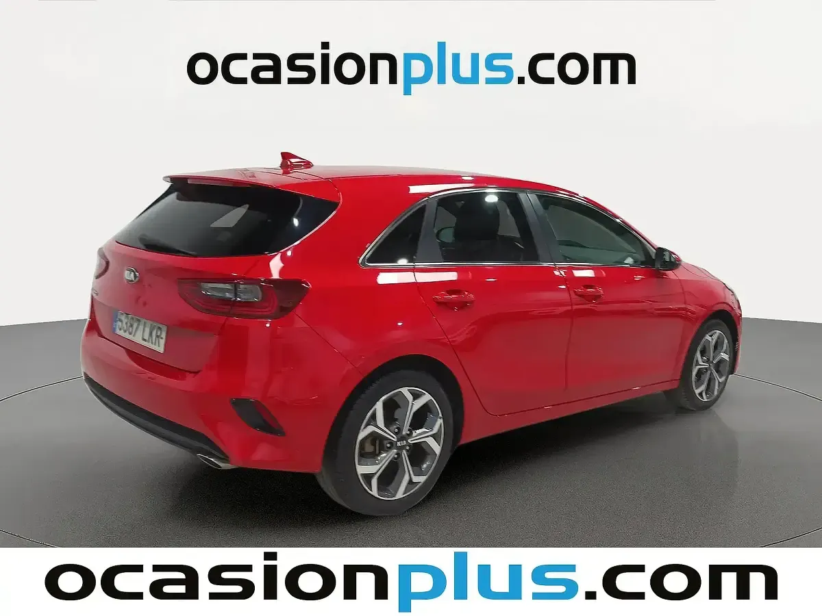Usado Kia Ceed 100 CV (73 kW) 2020 Rojo Utilitario