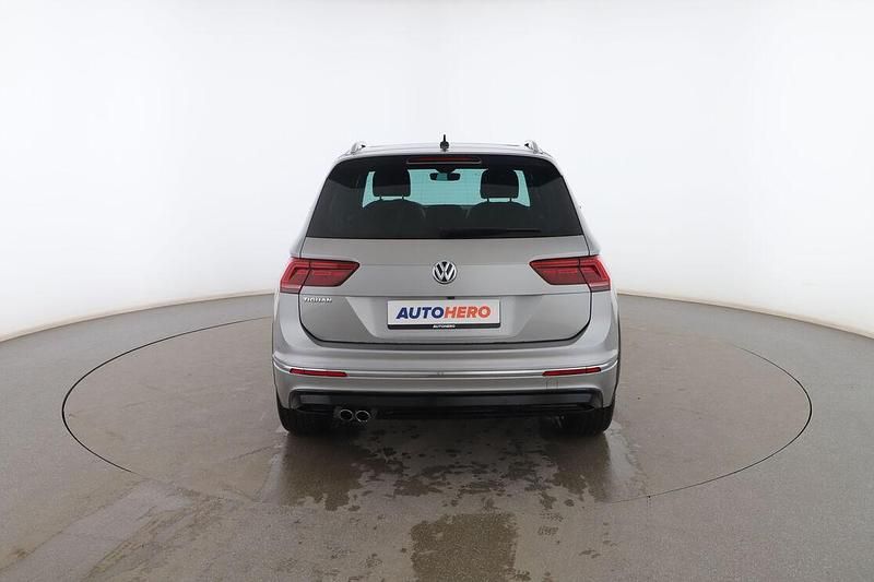 Usado VW Tiguan Sport 150 CV (110 kW) 2019 Gris SUV