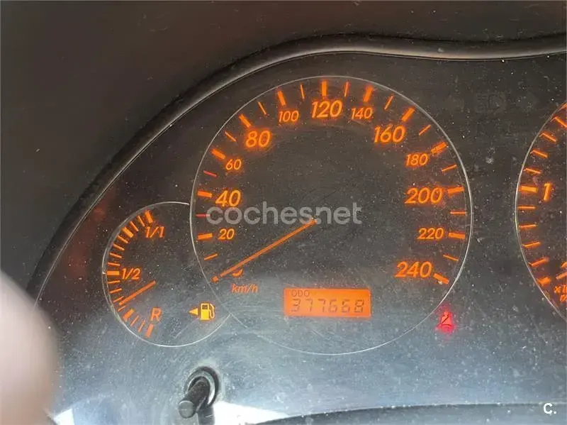 Usado Toyota Avensis Executive 177 CV (130 kW) 2007 Beige Familiar