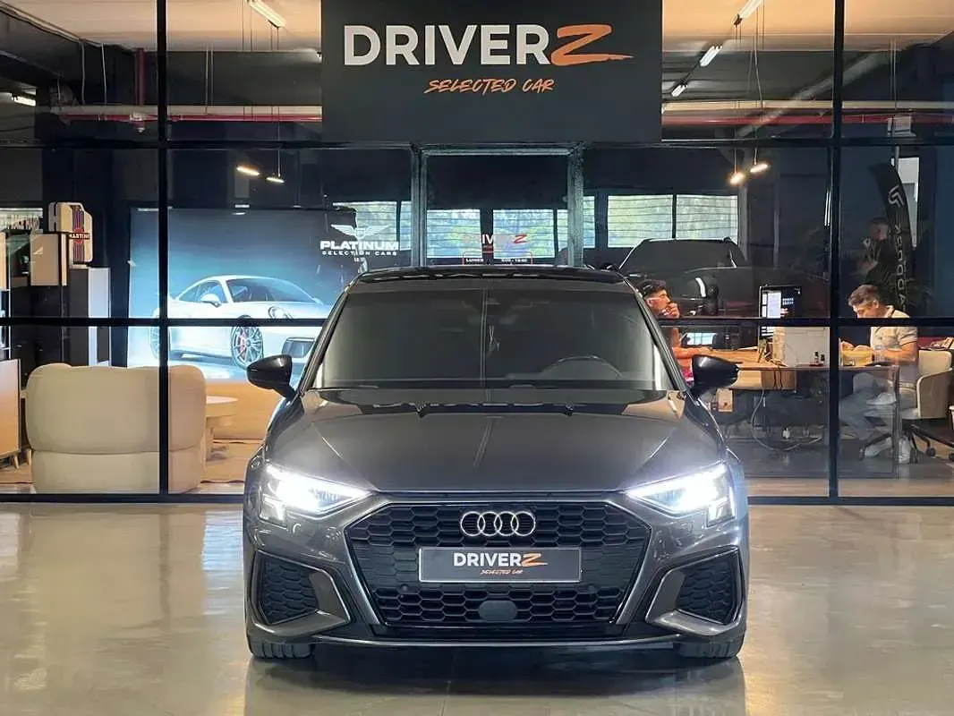 Usado Audi A3 Sportback S-Line 150 CV (110 kW) 2020 Gris Utilitario