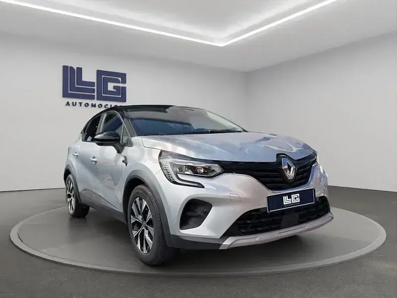 Usado Renault Captur Evolution 90 CV (66 kW) 2023 Gris SUV