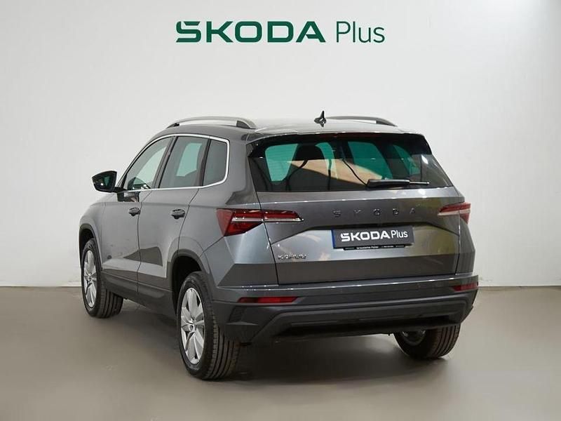 Usado Skoda Karoq Selection 150 CV (110 kW) 2025 Gris SUV
