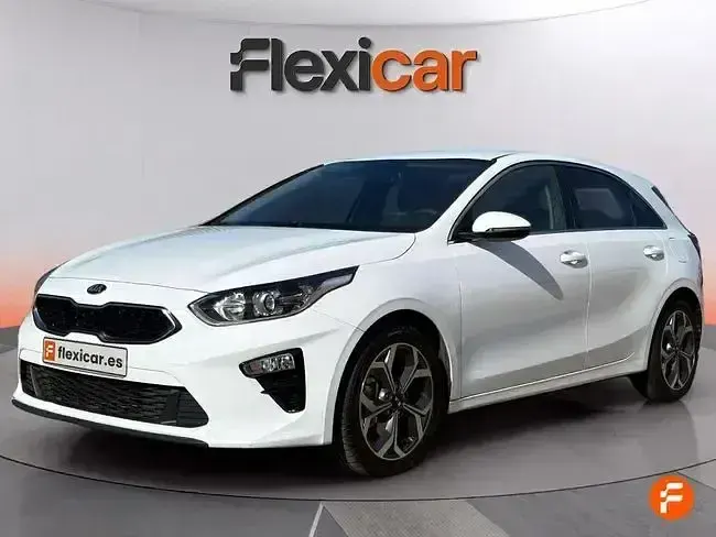 Usado Kia Ceed 136 CV (100 kW) 2021 Blanco Utilitario