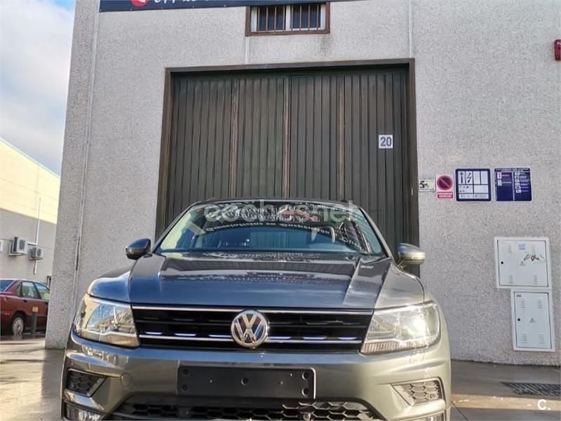 Usado VW Tiguan Advance 150 CV (110 kW) 2019 Gris / plata SUV