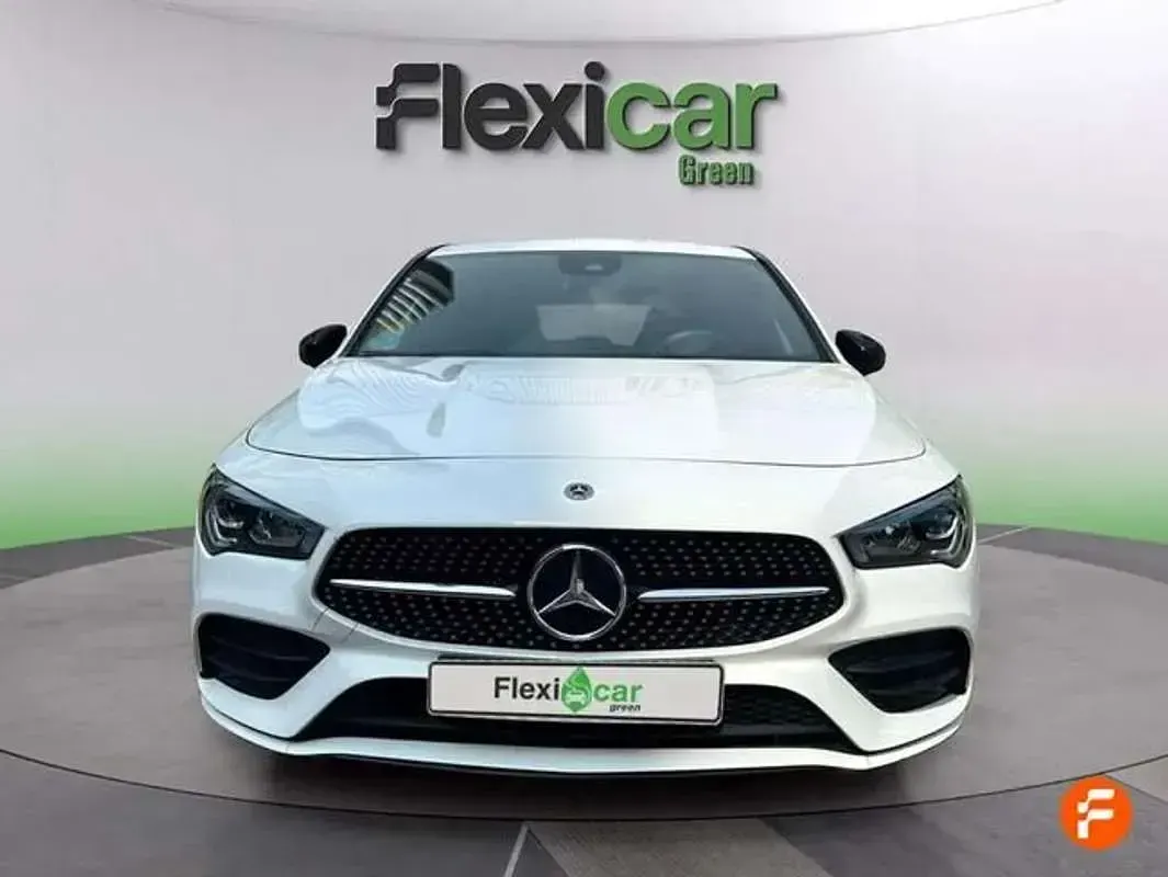 Usado Mercedes CLA180 Shooting Brake 136 CV (100 kW) 2020 Blanco Familiar