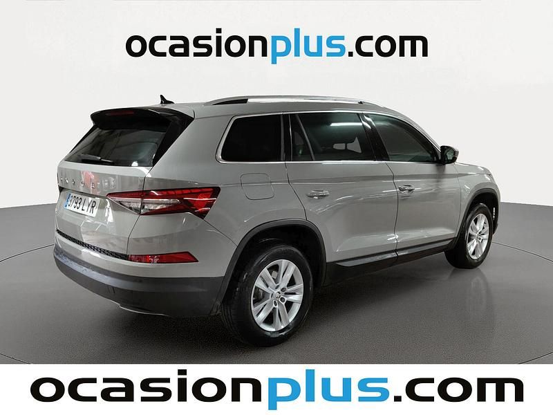 Usado Skoda Kodiaq Ambition 150 CV (110 kW) 2022 Gris SUV