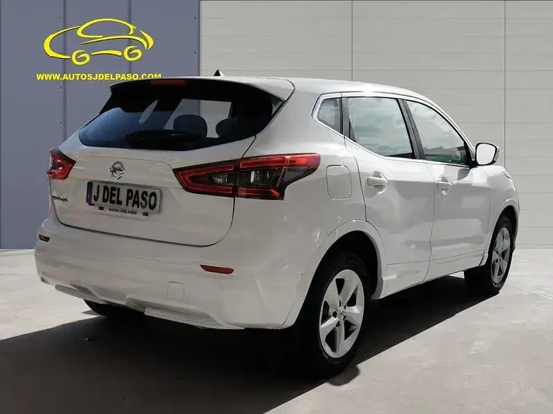 Usado Nissan Qashqai Acenta 140 CV (102 kW) 2021 Blanco SUV