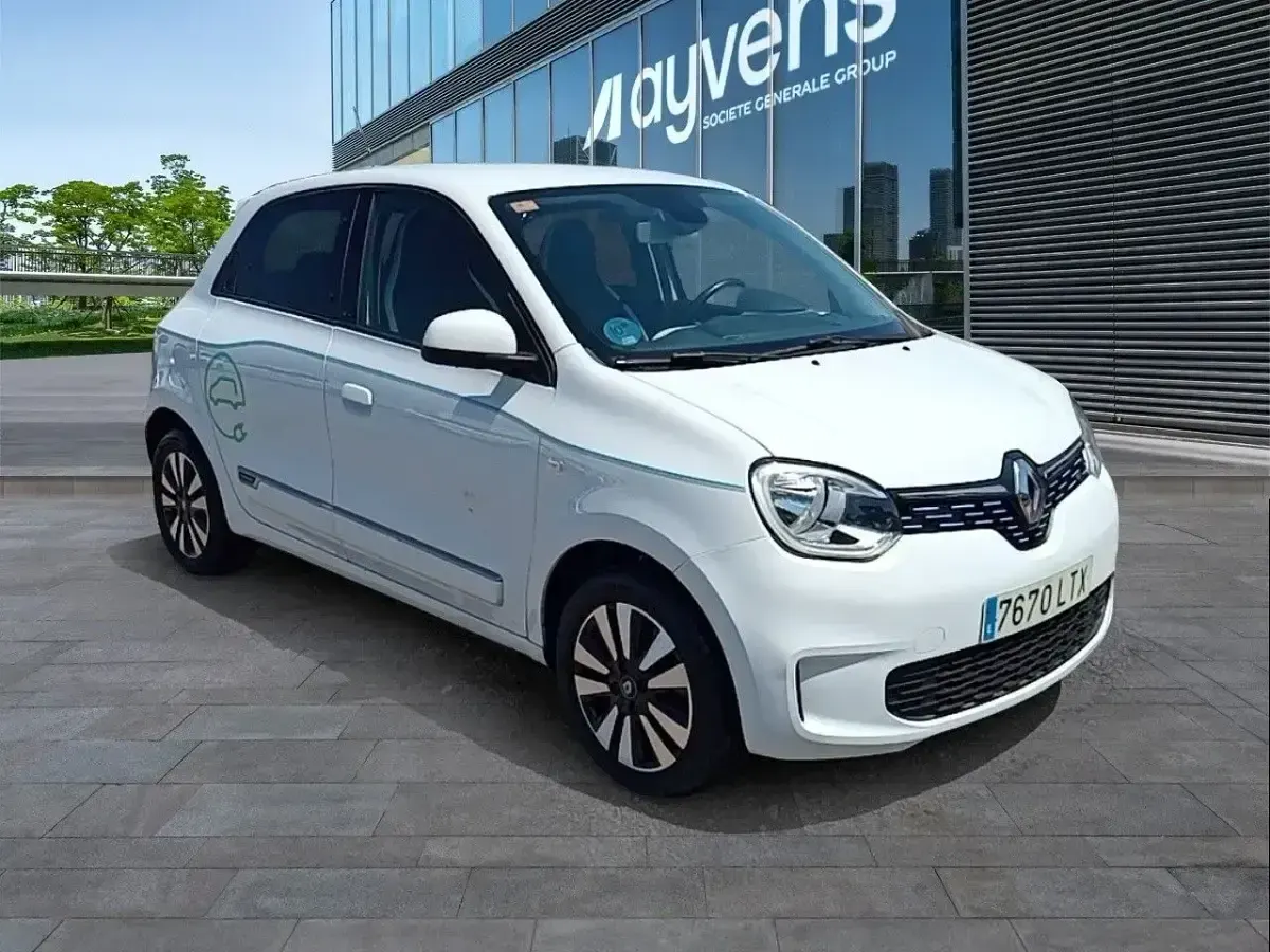 Usado Renault Twingo Zen 60 kW (82 CV) 2021 Blanco Utilitario