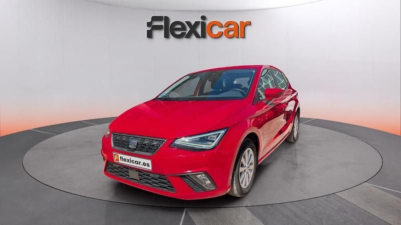 Usado Seat Ibiza Style 116 CV (85 kW) 2023 Rojo Utilitario