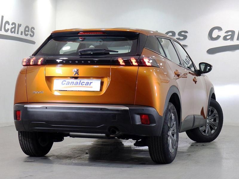 Usado Peugeot 2008 Active 101 CV (74 kW) 2021 Naranja SUV