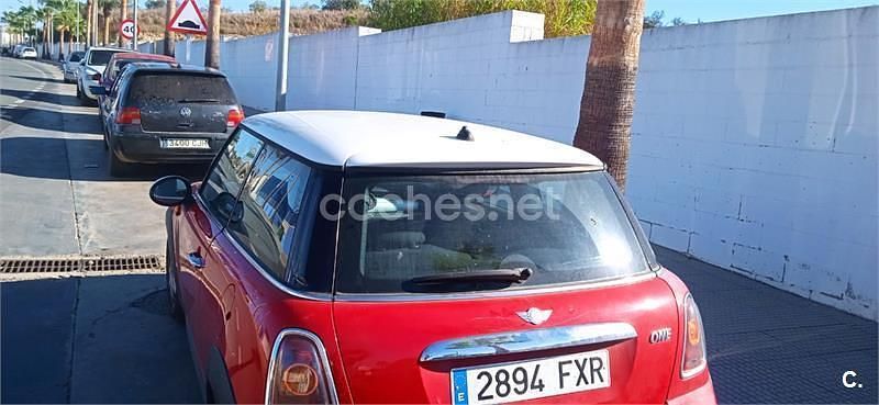 Usado Mini ONE 90 CV (66 kW) 2007 Rojo Utilitario