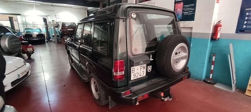 Usado Land Rover Discovery Basis 111 CV (81 kW) 1995 Verde SUV