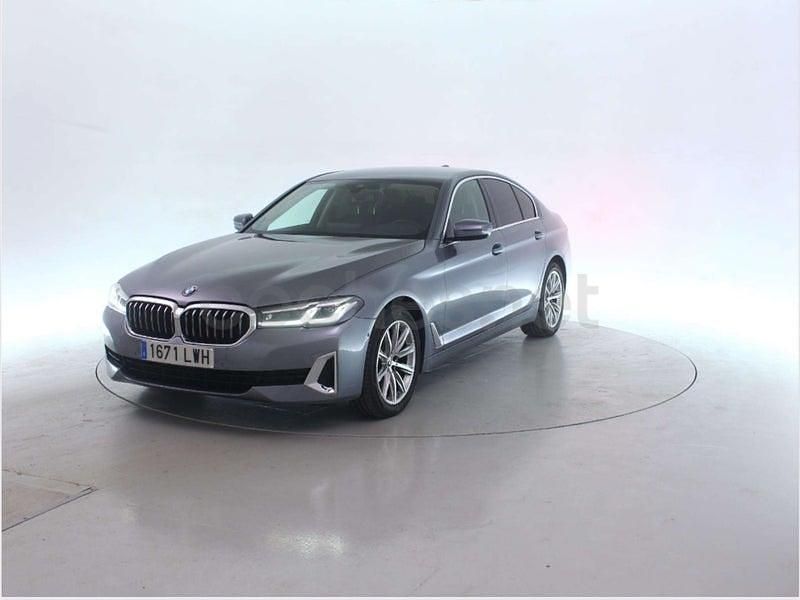 Gris / plata Usado 2022 BMW 520 Berlina | 28.900 € (Buen precio) - Imagen 1/4