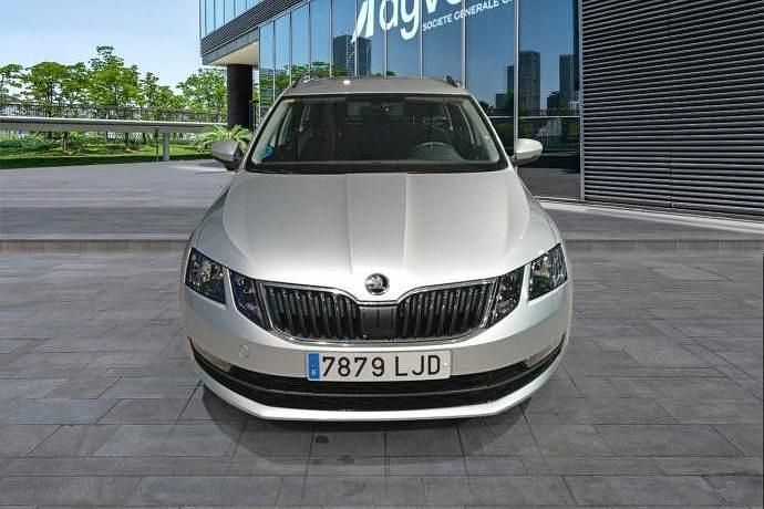 Usado Skoda Octavia 130 CV (95 kW) 2020 Familiar