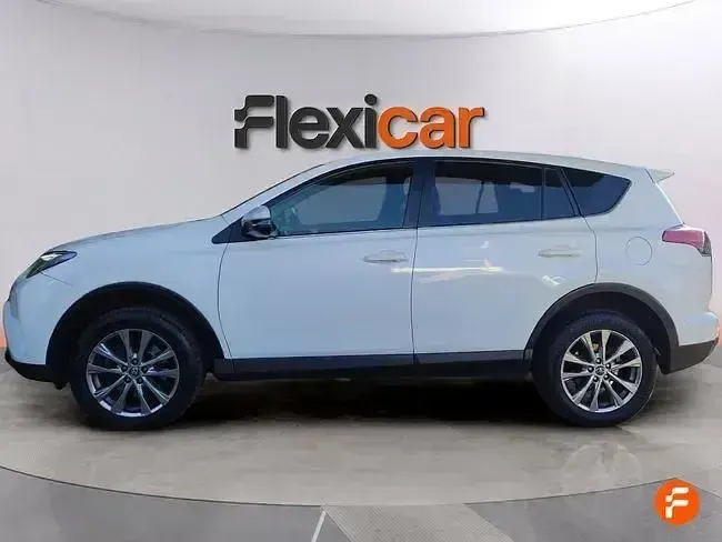 Usado Toyota RAV4 Hybrid Advance 197 CV (144 kW) 2018 Blanco SUV