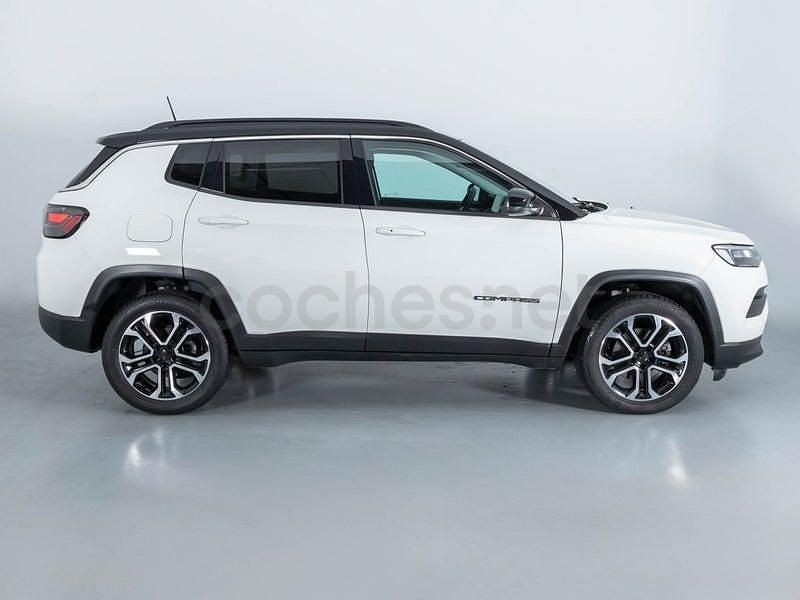 Usado Jeep Compass Limited 130 CV (95 kW) 2024 Blanco SUV