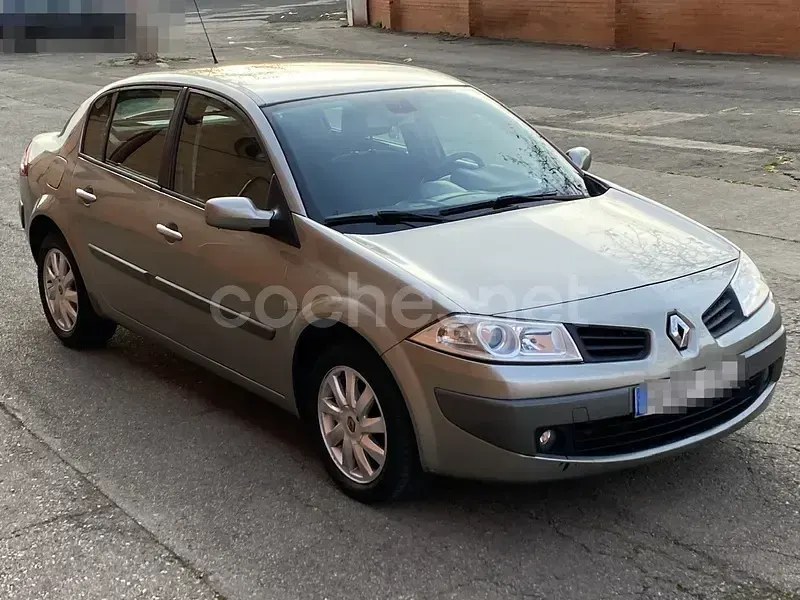 Usado Renault Mégane Expression 105 CV (77 kW) 2007 Beige Berlina