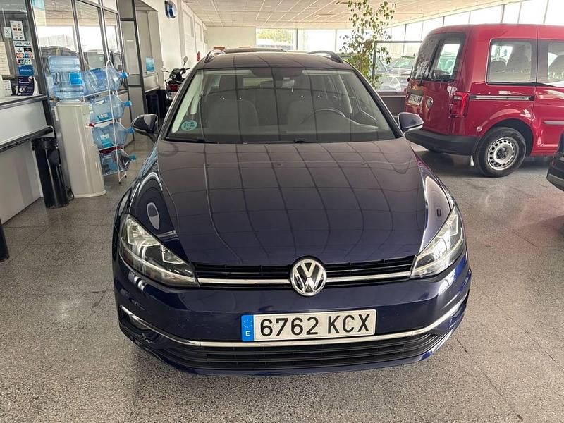 Usado VW Golf VII Advance 105 CV (77 kW) 2017 Azul Berlina