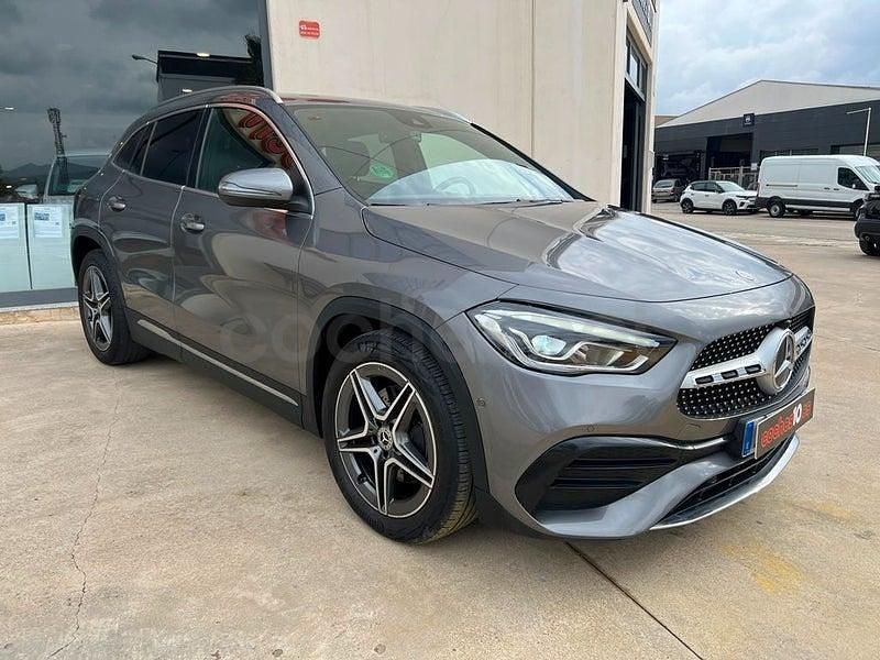 Usado Mercedes GLA200 150 CV (110 kW) 2021 Gris / plata SUV