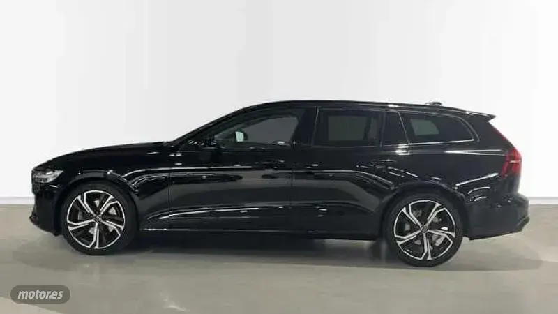 Usado Volvo V60 Plus 197 CV (144 kW) 2025 Negro Familiar