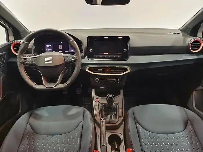 Usado Seat Ibiza Style 115 CV (84 kW) 2026 Blanco Utilitario