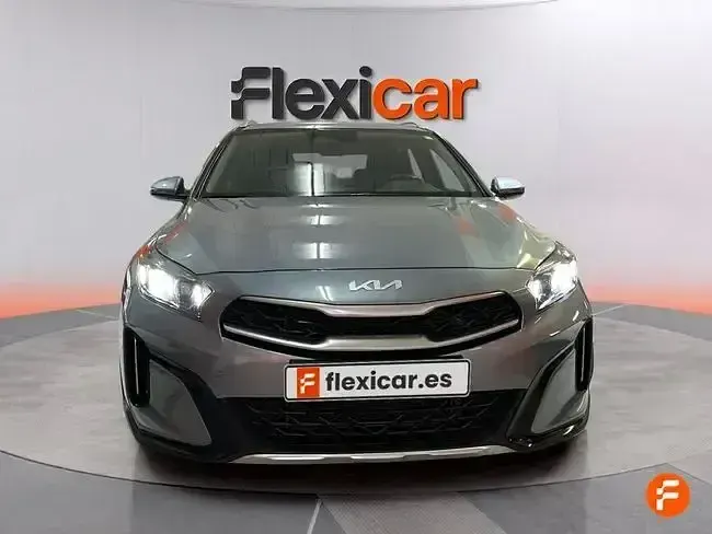 Usado Kia XCeed 115 CV (84 kW) 2025 Gris SUV