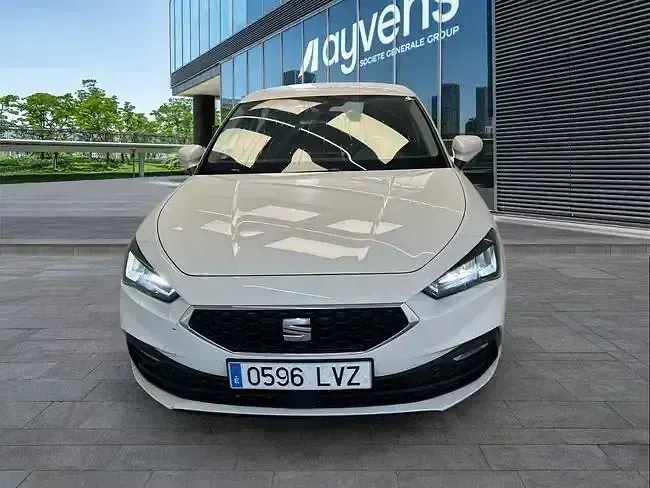 Usado Seat Leon Style 115 CV (84 kW) 2022 Blanco Berlina