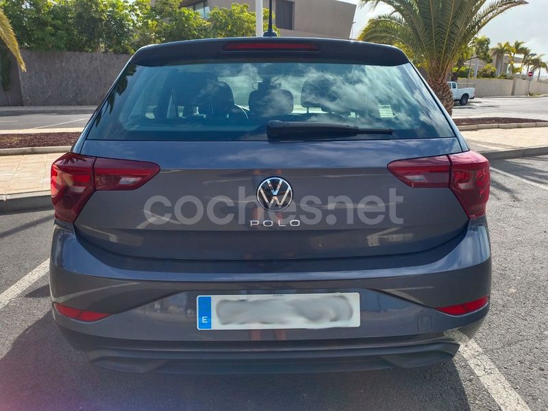Usado VW Polo Life 95 CV (69 kW) 2023 Gris / plata Berlina