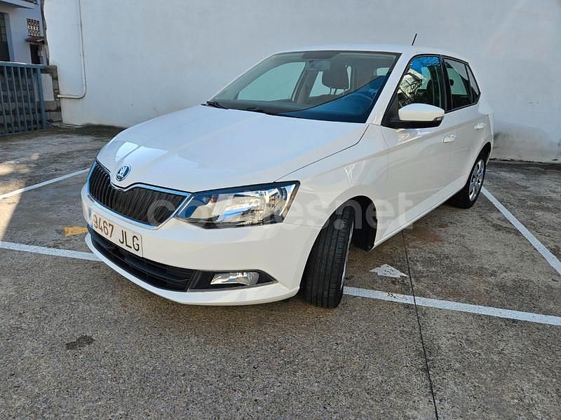 Blanco Usado 2016 Skoda Fabia Ambition Utilitario | 9700 € (Precio justo) - Imagen 1/4