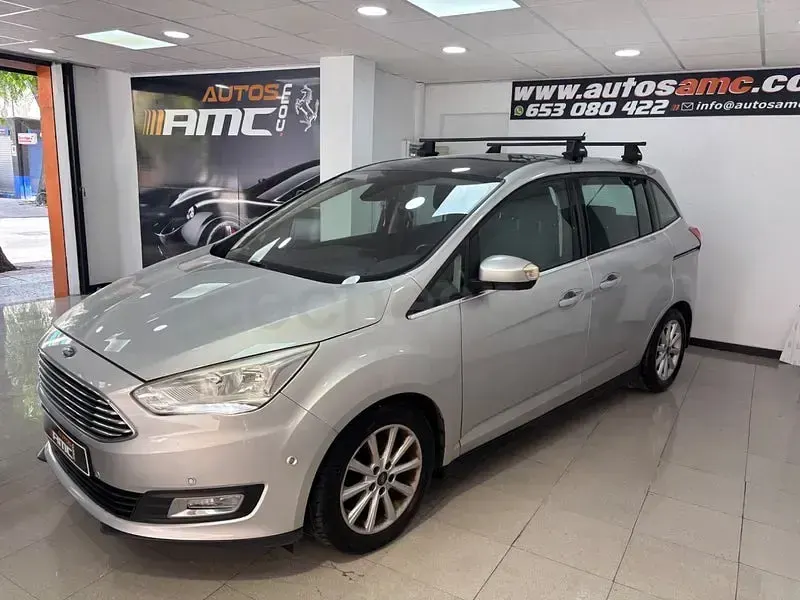 Usado Ford Grand C-Max Titanium 120 CV (88 kW) 2017 Gris / plata Monovolumen