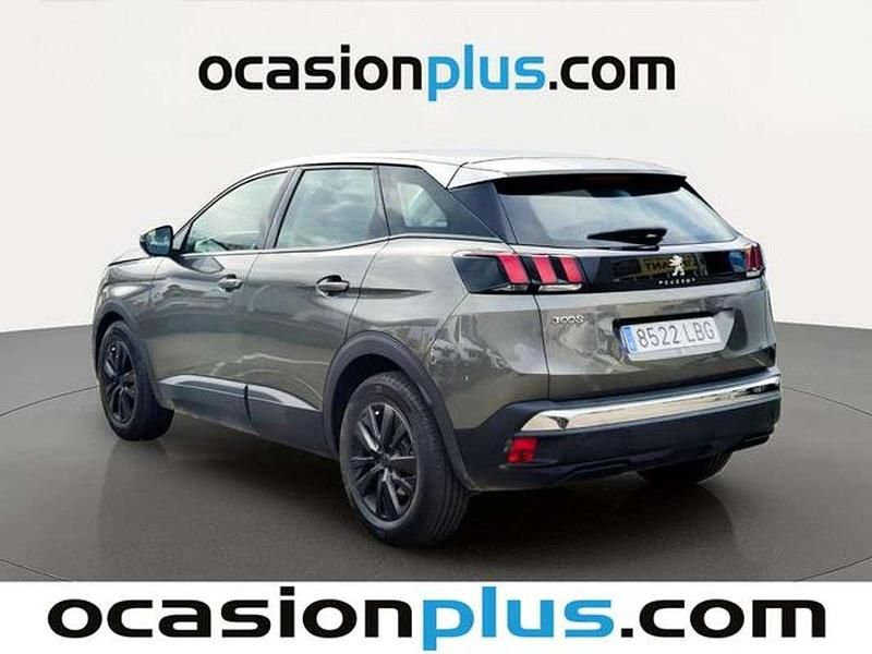 Usado Peugeot 3008 Active 131 CV (96 kW) 2019 Gris SUV