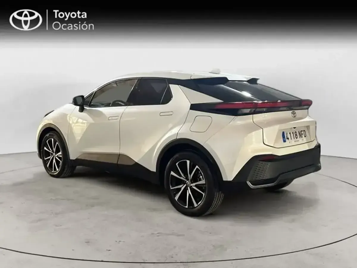 Usado Toyota C-HR Advance 223 CV (164 kW) 2025 Blanco SUV