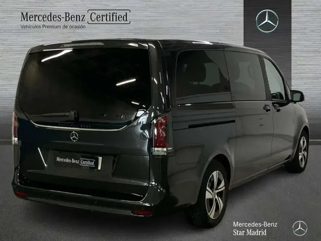 Usado Mercedes V250 Style 139 CV (102 kW) 2025 Gris Monovolumen