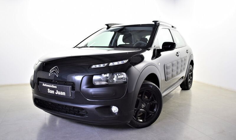 Usado Citroën C4 Cactus Feel 100 CV (73 kW) 2018 Negro Utilitario