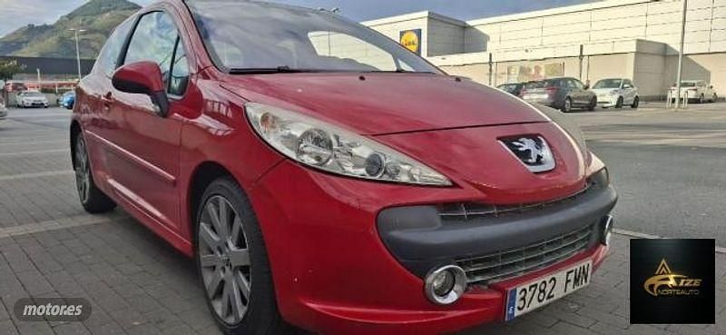 Usado Peugeot 207 150 CV (110 kW) 2007 Rojo Utilitario