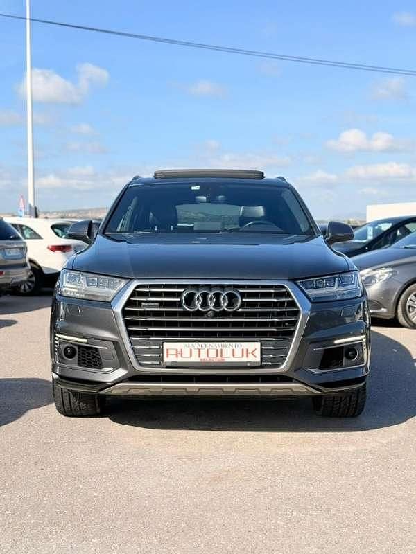 Usado Audi Q7 S-Line 374 CV (275 kW) 2018 Gris SUV