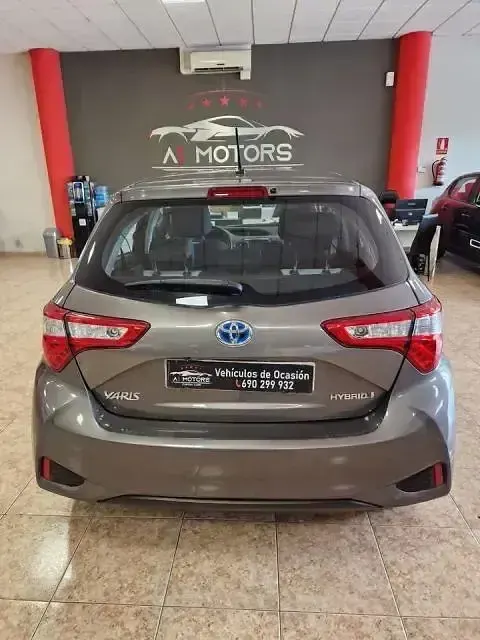 Begagnad Toyota Yaris Active 61 HK (44 kW) 2018 Otro